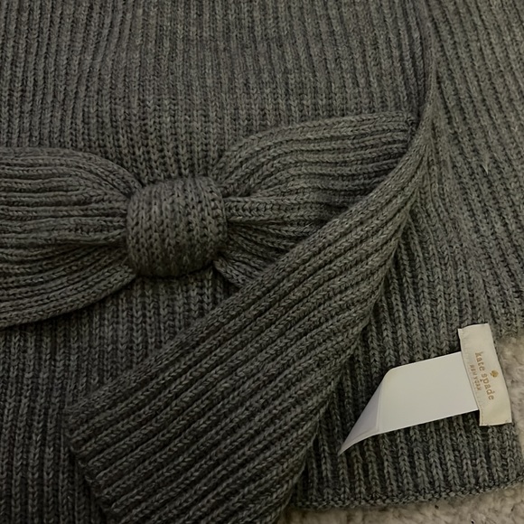 Kate Spade New York Womens Solid Bow Muffler Scarf with Pocket Width Length 71in - Picture 4 of 6